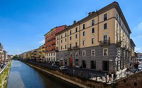 Al Mercato Sui Navigli